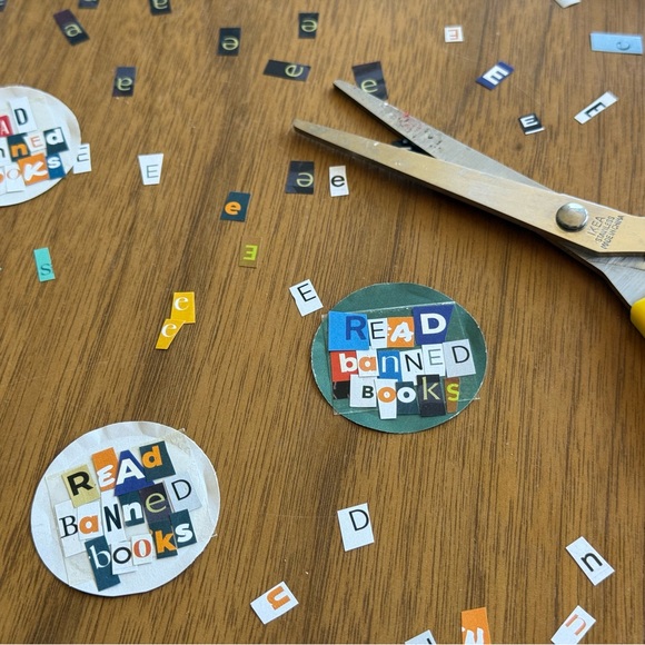 'Read Banned Books' Pinback Button 1.25” Pins 2 pack! - Picture 7 of 8